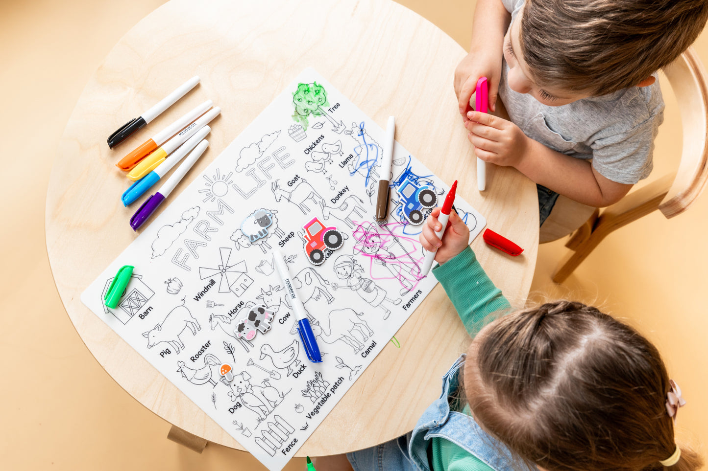 Farm life | Childrens Colouring Mat
